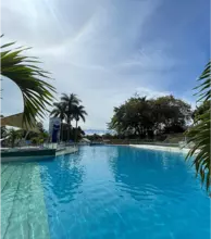 Piscinas y zona recreativa